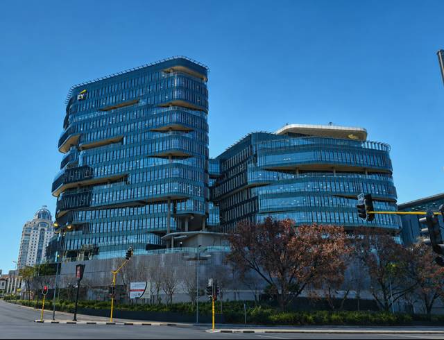 423M² OFFICE TO LET IN SANDTON CENTRAL